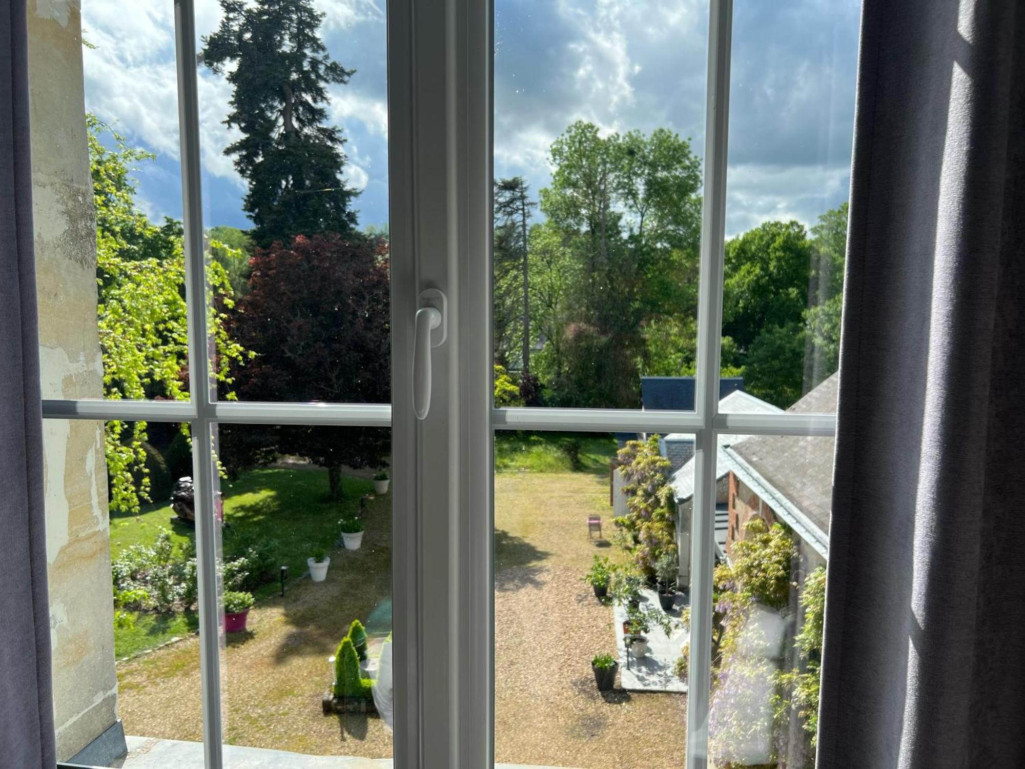 Chambres D'Hotes & Spa Les Perce Neige Vernou-sur-Brenne Exteriör bild